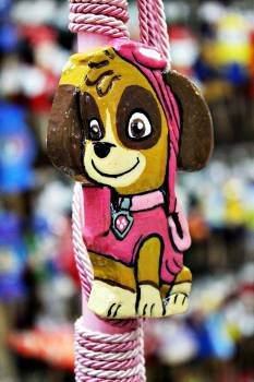 Πλακέτα σε λαμπάδα πλακέτα ροζ σκυλάκι 36εκ