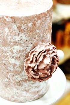 Χειροποίητο κερί γάμου για κηροστάτη vintage καλυμένο κέρινα με λουλούδια 10x15cm