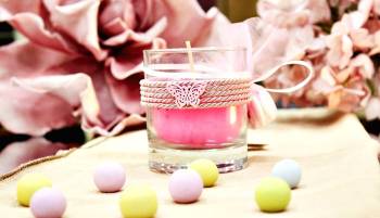 Μπομπονιέρα βάπτισης αρωματικό ροζ κερί σε ποτήρι & ξύλινη πεταλούδα