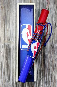 Πασχαλινή Λαμπάδα 24Δ017 Μπάσκετ plexiglass NBA Μπρελόκ σετ με ξύλινο κουτί 28x7x5 cm